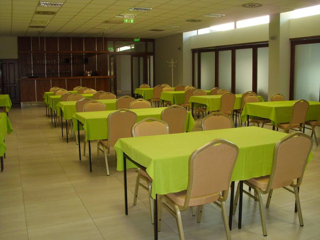 Guest House Mladost Prešov Exteriör bild