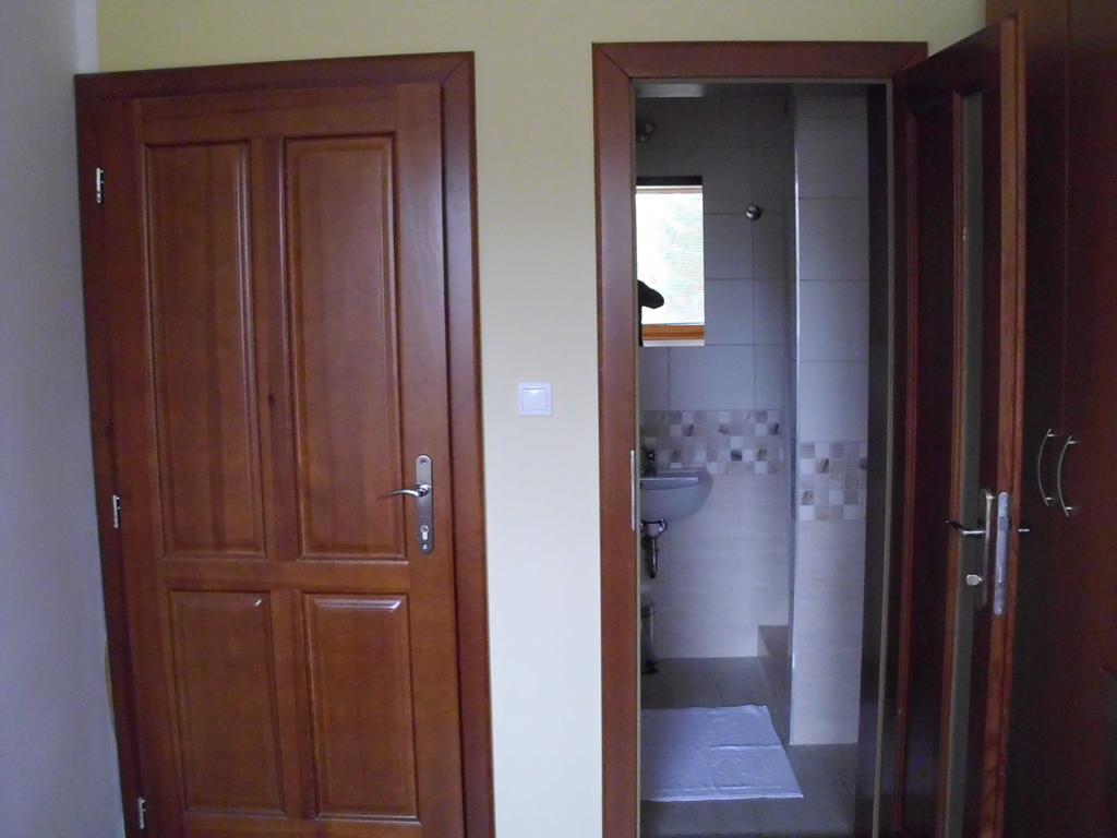 Guest House Mladost Prešov Exteriör bild